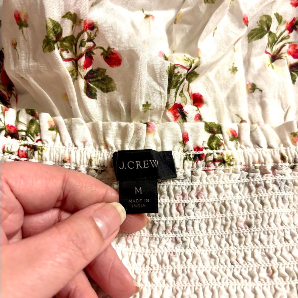 J.Crew Puff-Sleeve Smocked Top in Strawberry Floral EUC Women's Medium - Picture 2 of 7